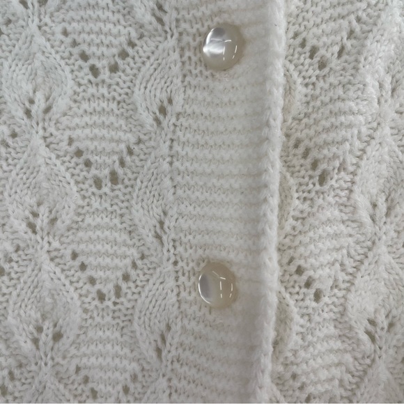 BJ by Billie Jo Vintage 60s/70s White Textured Cardigan Sweater - Picture 3 of 11